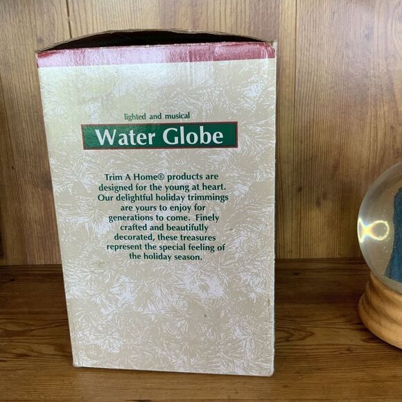 Vintage Nativity Musical Snow Globe, Lighted Musical Nativity Snow Globe - Picture 8 of 8